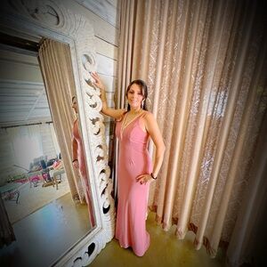 Elegant Backless Pink Dress